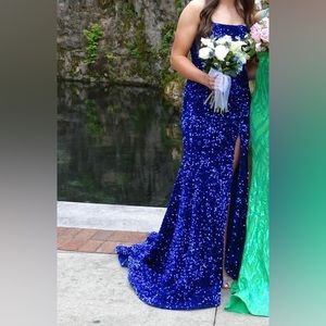 Sherri Hill blue sequin dress size 6